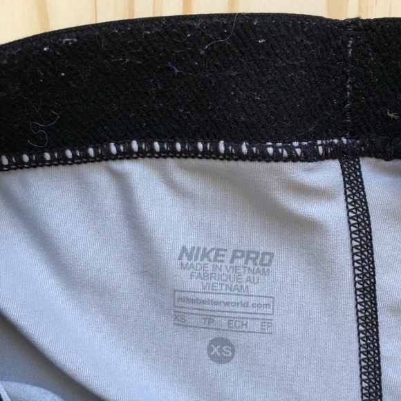 Patterned compression pants - Picture 3 of 4